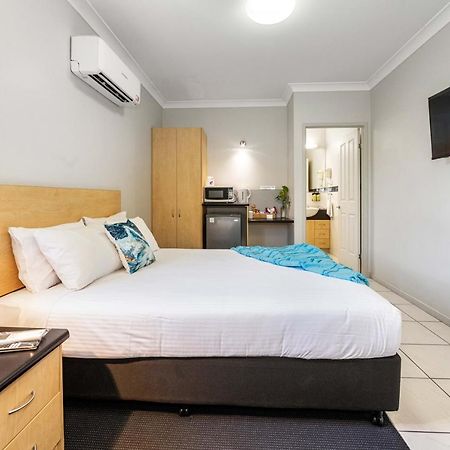 Alara Motor Inn Mackay Kültér fotó