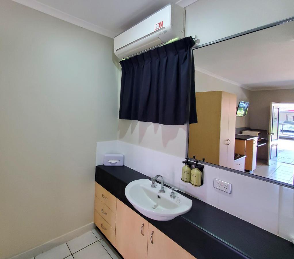 Alara Motor Inn Mackay Kültér fotó